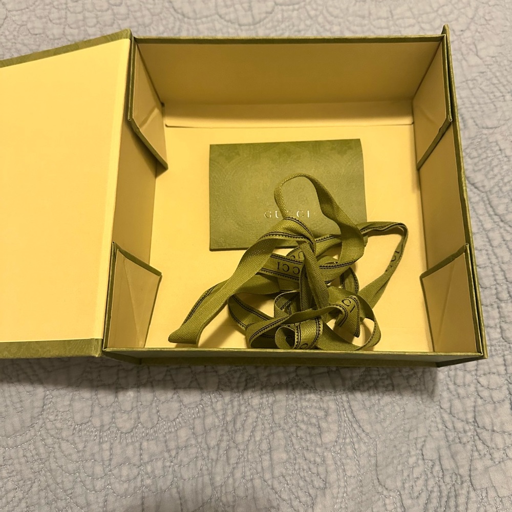 GUCCI Gift Box small - Picture 2 of 5